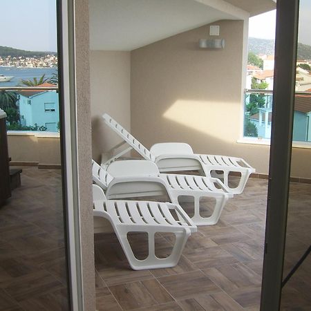 Apartments Villa Erik Rogoznica  Zimmer foto