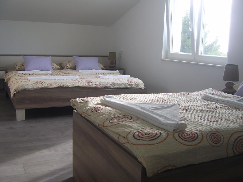 Apartments Villa Erik Rogoznica  Zimmer foto